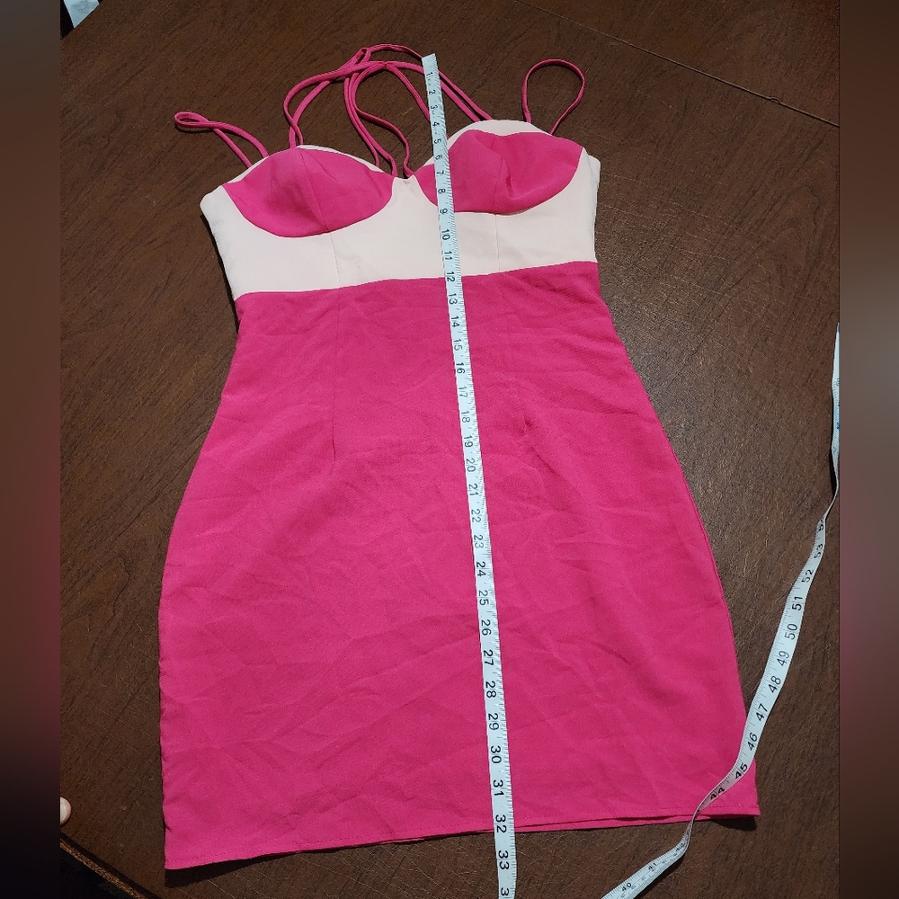 NWOT ... NBD Pink and Cream Dress - Picture 5 of 10